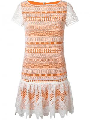 Кружевное платье с оборкой Si-Jay. Цвет: белый