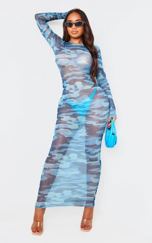 Синее сетчатое платье макси с длинными рукавами и камуфляжным принтом PrettyLittleThing