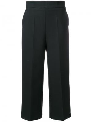 Укороченные брюки со складками Blugirl. Цвет: чёрный
