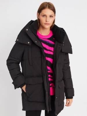Тёплая куртка-пальто с капюшоном и боковыми шлицами zolla. Цвет: черный