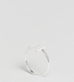 Серебряное кольцо с планкой DesignB London. Цвет: серебряный