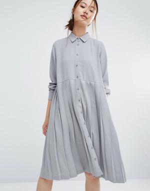 Свободное платье-рубашка с плиссировкой Zacro. Цвет: серый