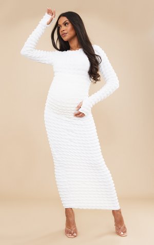 Платье мидакси кремового цвета с текстурой Bubble для беременных PrettyLittleThing