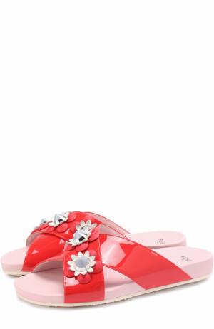 Лаковые шлепанцы с цветочной аппликацией Fendi. Цвет: красный