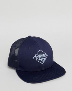 Темно-синяя кепка с логотипом Trucker Hollister. Цвет: темно-синий