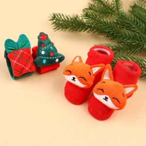 Подарочный набор новогодний: браслетики - погремушки и носочки на ножки Крошка Я. Цвет: оранжевый, зеленый, красный
