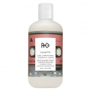 Кондиционер для вьющихся волос с комплексом масел Cassette R+Co. Цвет: бесцветный