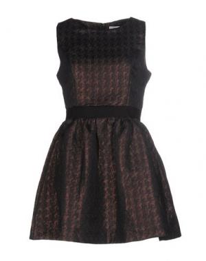 Короткое платье LUCY PARIS. Цвет: темно-коричневый