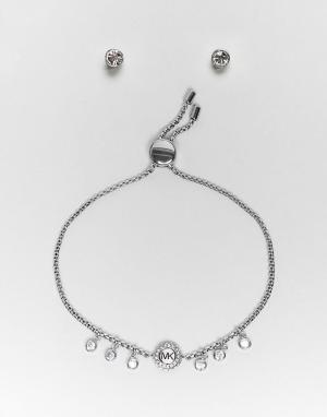 Подарочный набор с серебристыми серьгами и браслетом Michael Kors. Цвет: серебряный