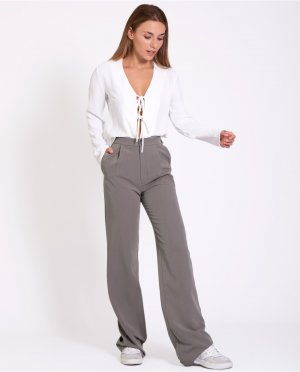 Женские прямые костюмные брюки с карманами , серый The-Are. Цвет: серый