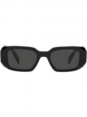 Солнцезащитные очки Runway в геометричной оправе Prada Eyewear. Цвет: черный