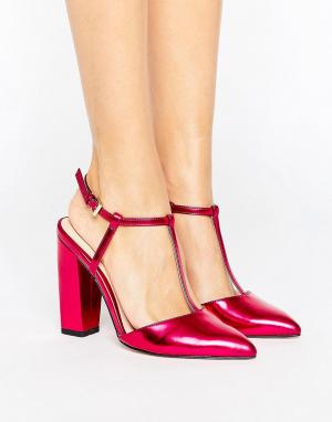 Туфли цвета металлик с острым носком на блочном каблуке Little Mistres Mistress. Цвет: розовый