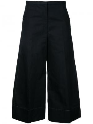 Укороченные расклешенные брюки Lemaire. Цвет: чёрный