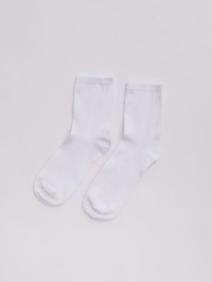 Белые хлопковые носки zolla. Цвет: белый
